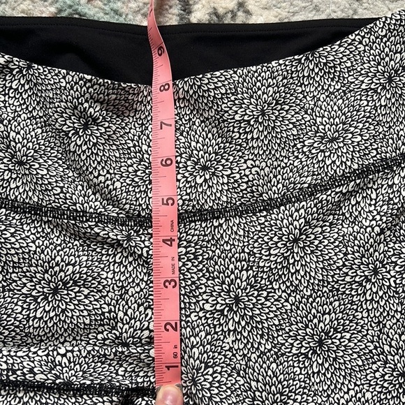 Lululemon Wunder Under Leggings - Picture 12 of 13